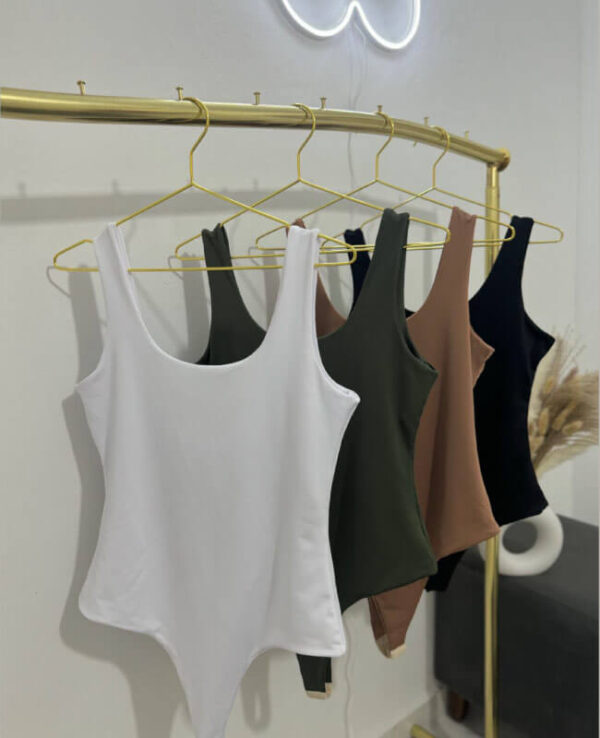 body-escote